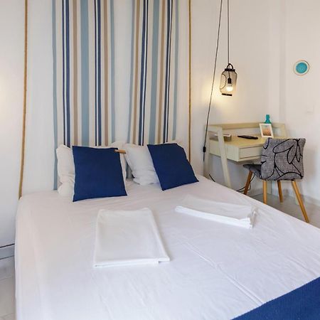 Nikiti Seafront Blue Apartment Luaran gambar